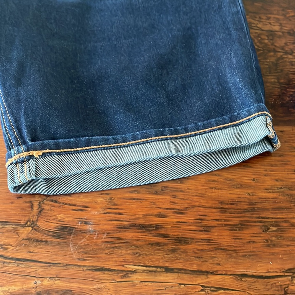 H&M Men's Dark Denim Slim Fit Shorts with cuff size 38 - Picture 6 of 9